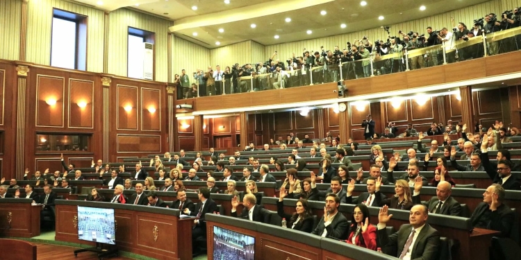 Partitë opozitare marrin udhëheqjen e disa komisioneve parlamentare
