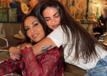 Beatrix Ramosaj flet për betejën e nënës së saj me kancerin: Po të mbaj me gjithë zemrën time