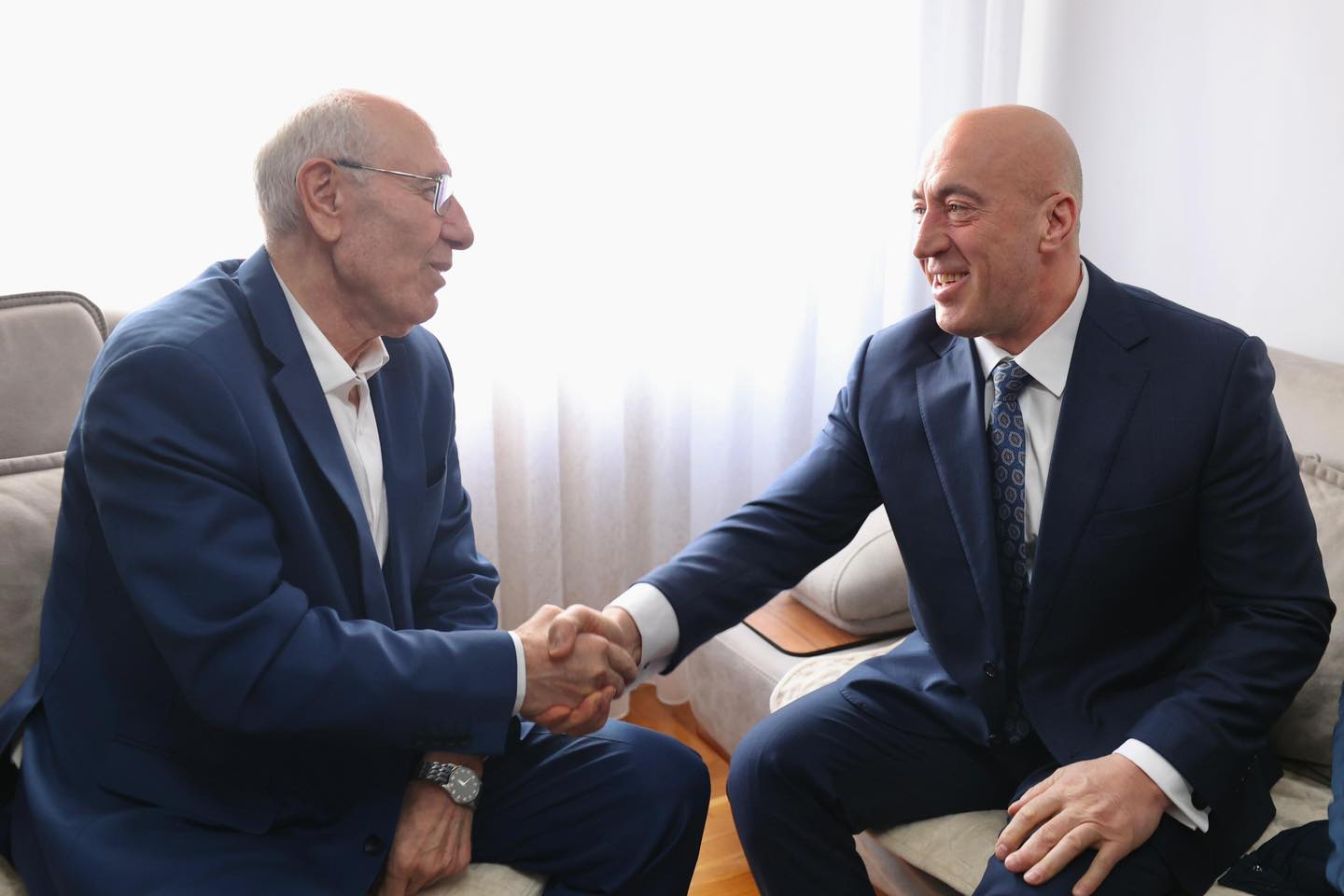Haradinaj viziton Fadil Fazliun, pas lirimit nga Haga