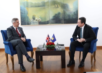 Hargreaves uron Kurtin, i kërkon “përkushtim të vazhdueshëm” në dialogun Kosovë-Serbi