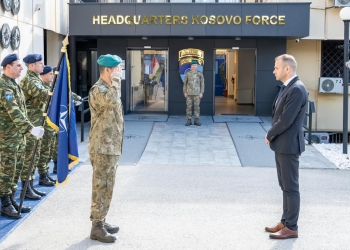 Emisari special i Viktor Orban në Prishtinë, KFOR njofton për një takim në selinë e tyre