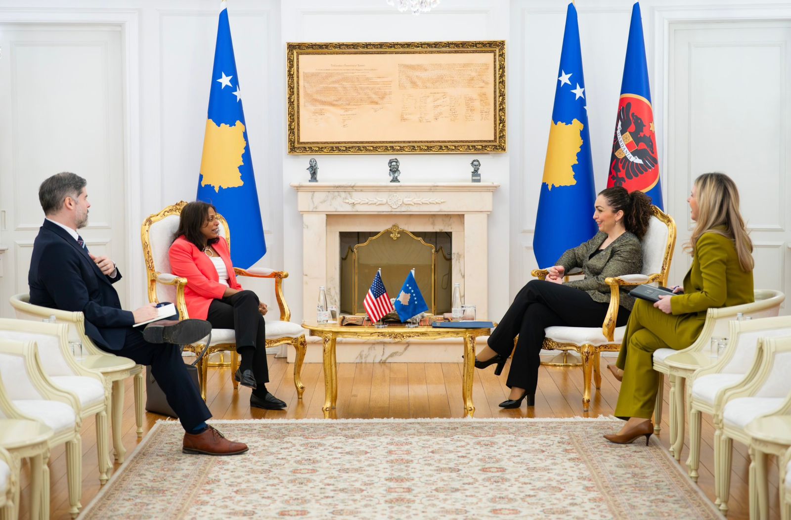 Osmani në takim me Prattipatin: Theksova rëndësinë e pranisë së KFOR-it në Kosovë