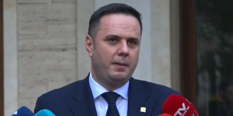 Abdixhiku deklarohet pas takimit me Kurtin – a u vendos për presidentin?