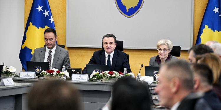 Kurti nis punën me kabinetin e ri: Miratohet buxheti 2026, sigurohen pagat dhe pensionet