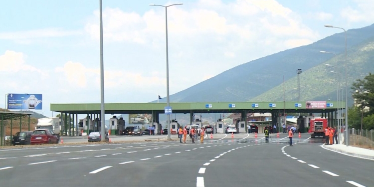 Arrestohet në Morinë 31-vjeçari turk i kërkuar nga Austria për trafik narkotikësh