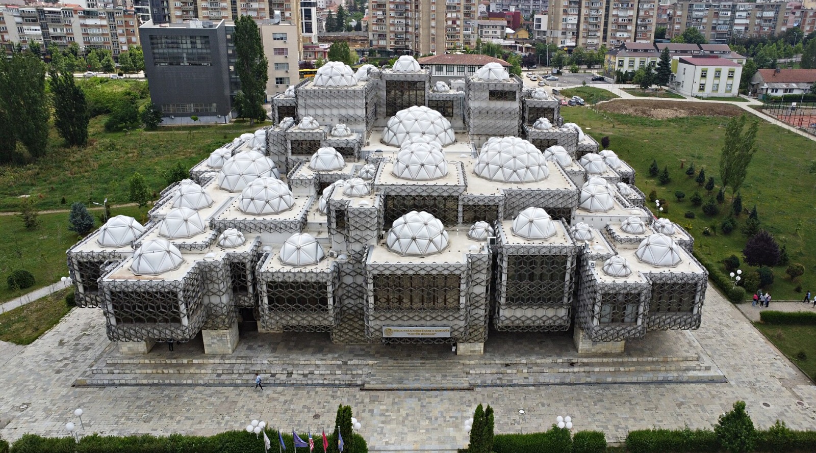 Biblioteka Kombëtare e Kosovës shpall konkurs letrar për nxënësit në nderim të “Epopesë së UÇK-së”