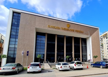 Gjykata cakton një muaj paraburgim për dy zyrtarët e KEDS-it të dyshuar për ryshfet