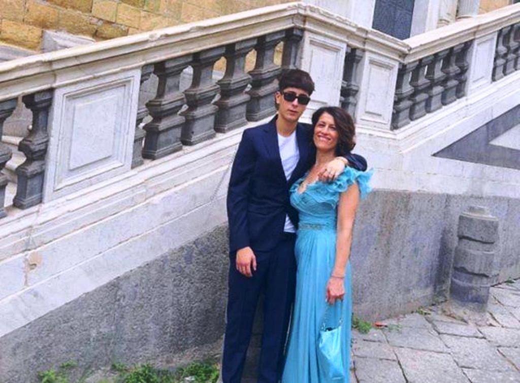 Humb jetën 20-vjeçari shqiptar në Itali, u hodh në det pasi rrahu nënën e tij