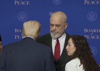 Përfundon mbledhja e Bordit të Paqes, Trump bisedon veçmas me Osmanin dhe Ramën