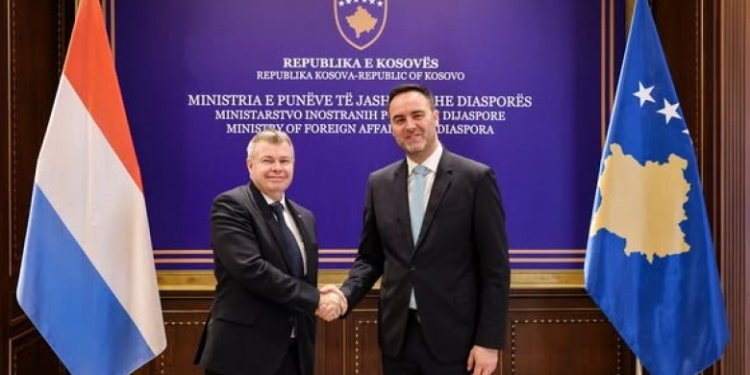 Konjufca takohet me Dietz, takimi u fokusua në forcimin e marrëdhënieve bilaterale