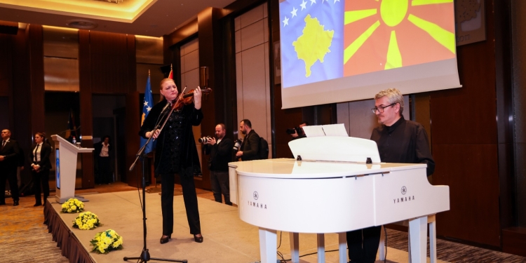 Presidentja e Maqedonisë së Veriut, uron Kosovën për 18-vjetorin e pavarësisë