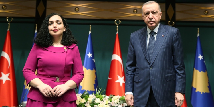 Erdogan i dërgon letër Vjosa Osmanin për 17 shkurt