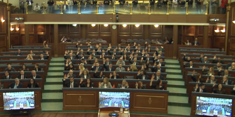Pa votat e LDK-së, Kuvendi miraton rezolutën e PDK-së për krerët e UÇK-së në Hagë