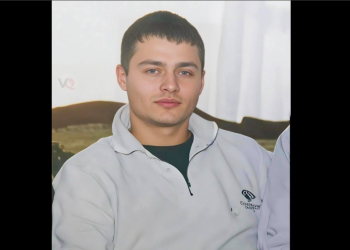 Ambasadori i Kosovës në NATO, Astrit Zemaj kujton Enisin: Ditëlindja jote na rikthen buzëqeshjen, dashurinë dhe mallin për ty