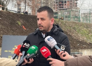 I mbijetuari i “Natës së Tmerrit” në Mitrovicë kërkon drejtësi: Nëna ime u vra