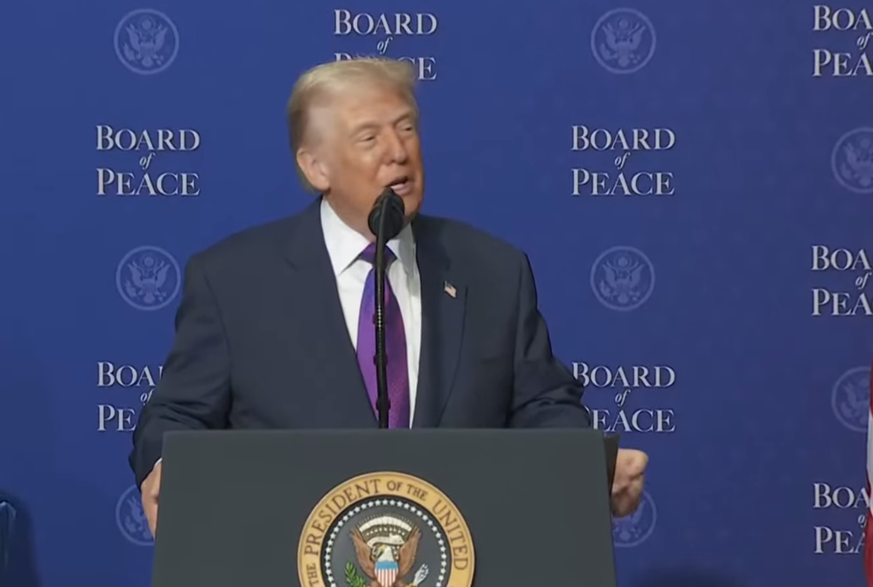 Trump përmend Kosovën dhe Serbinë: Kur nuk shkoni mirë, më telefononi dhe e zgjidhim