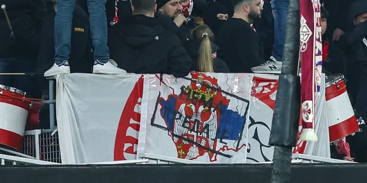 Tifozët e Lille me pankartë të turpshme për Kosovën, Crvena Zvezda  i falënderoi në frëngjisht