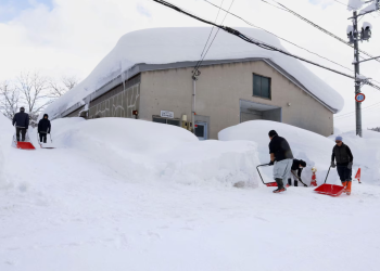 30 të vdekur nga stuhia e dëborës në Japoni
