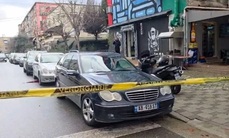 Pamje nga vendi ku u vra një person në Tiranë