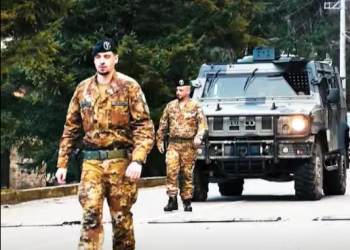Ushtarët italianë vazhdojnë patrullat e rregullta në të gjithë Kosovën