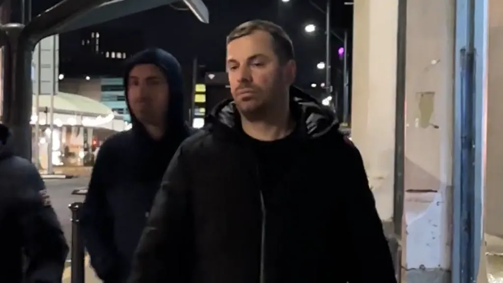 Zbulohet rrjeti i burrave që filmonin fshehurazi gratë për para, mes tyre dy shqiptarë