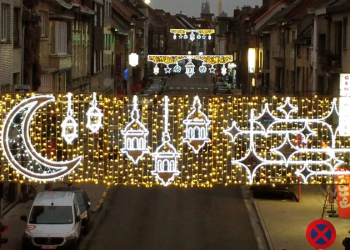 Për herë të parë, Belgjika ndriçon rrugët për muajin e Ramazanit