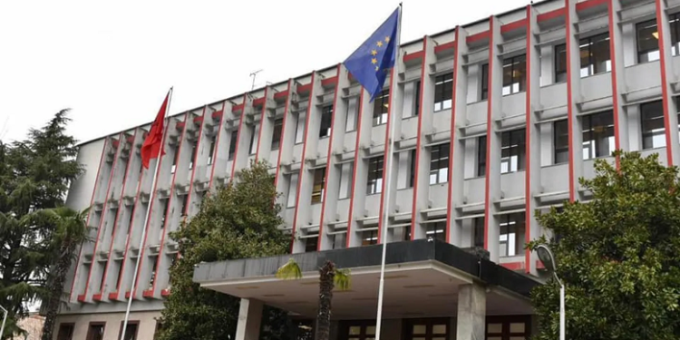 Pas sulmeve në Iran, Ministria e Jashtme mesazh për shtetasit shqiptarë në Izrael: Tregoni kujdes