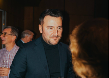 Përparim Avdili, politikani shqiptar me prejardhje nga Kumanova që synon drejtimin e Cyrihut