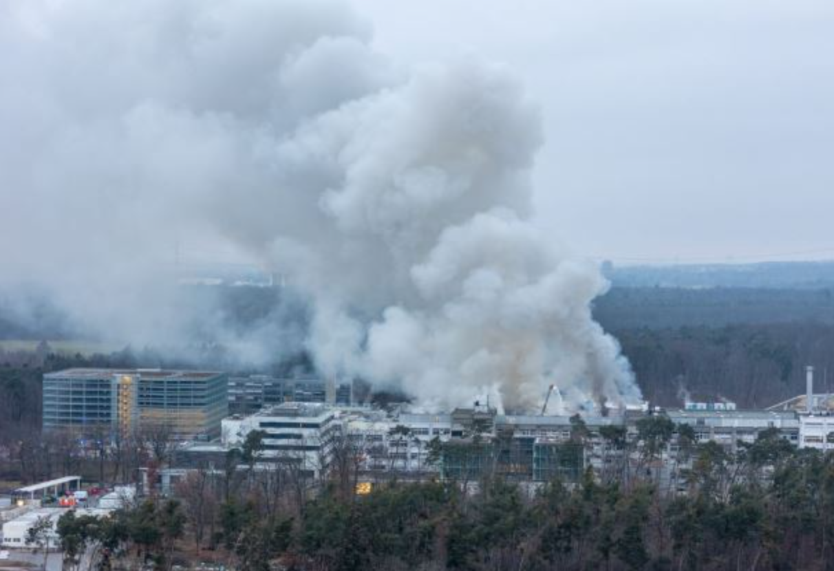 Shpërthen zjarri në një qendër kërkimore në Gjermani