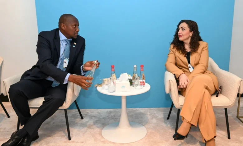 Osmani në aksion, takon kryeministrin e shtetit që Vuçiqi tha se e çnjohu Kosovën