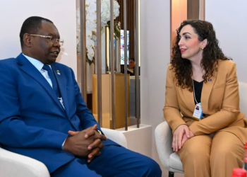 Osmani takohet me Kryeministrin e Çadit, diskutojnë për marrëdhëniet bilaterale ndërmjet dy vendeve