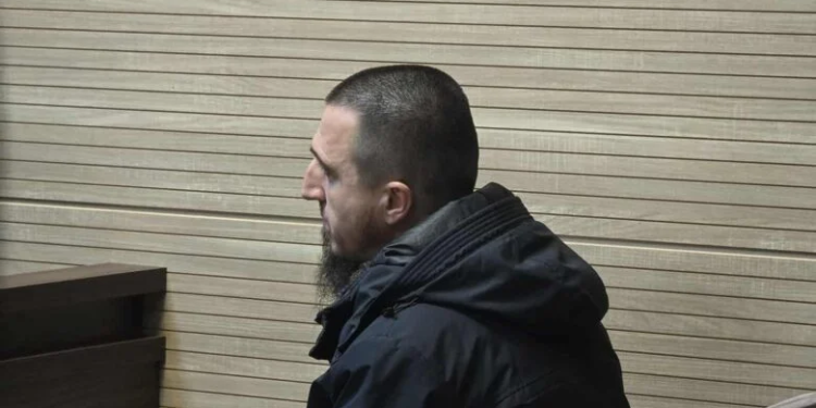 Prokurori Special kërkon shpalljen fajtor të mësuesit për përdhosje të simboleve kombëtare në shkollë