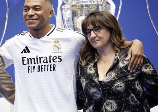 Nëna e Mbappes me pagë më të lartë se disa lojtarë të Real Madridit