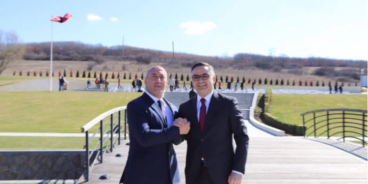 Besnik Tahiri: Po të ishte president Ramush Haradinaj të gjithë kishëm flejtë rehat