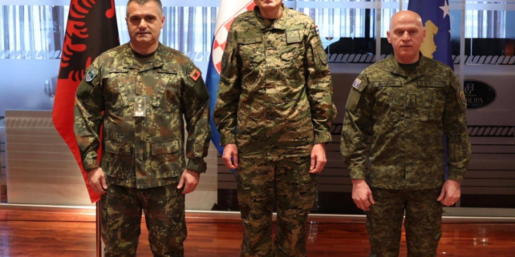 Mbahet takimi trepalësh Shqipëri-Kosovë-Kroaci, FSK: U konfirmua përkushtimi për paqe, stabilitet e siguri