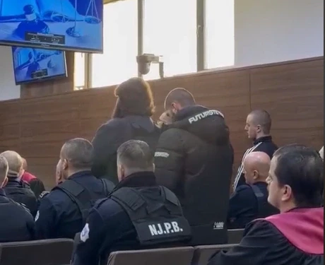 Deklarohen të pafajshëm gjashtë të akuzuarit për vrasjen e policit Muhamet Lika