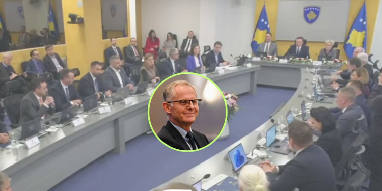 Kurti e përzë nga qeveria Besnik Bislimin që nuk e zinte gjumi nga rritja e frikshme e VV-së