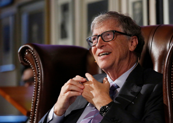 Bill Gates parashikon javë pune 2-ditore brenda 10 vjetësh