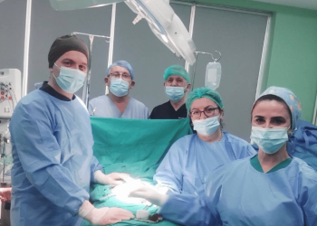 Rast i rrallë në Spitalin e Mitrovicës: Mjekët heqin tumor 4 kilogramësh nga barku i pacientes