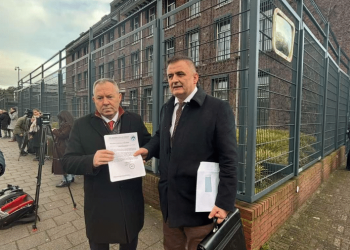 OVL-UÇK dorëzon rezolutën në Hagë për proces të drejtë gjyqësor, mbështetur nga 30 deputetë zviceranë