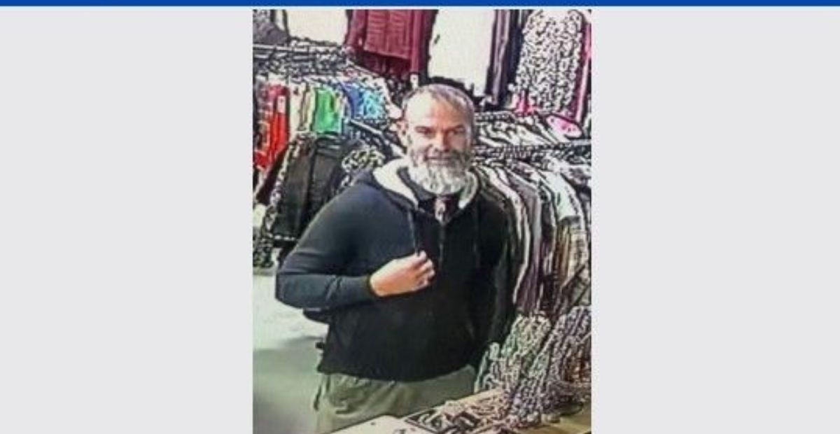 Policia kërkon ndihmën e qytetarëve për identifikimin e një personi, dyshohet për vjedhje