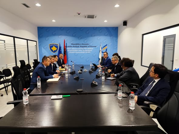 ZRRE takon Fondin Monetar Ndërkombëtar, diskutojnë shtrenjtimin e rrymës dhe projektet energjetike