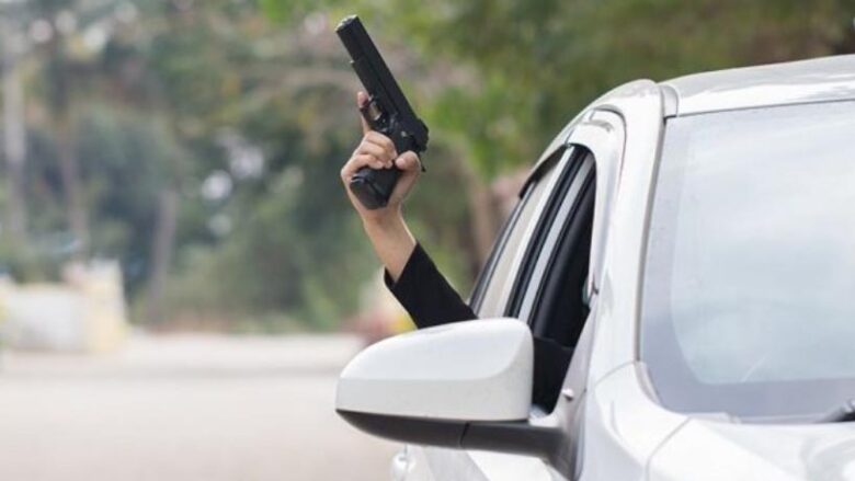 Të shtëna me armë zjarri në rrugën Gjilan–Kamenicë, një person përfundon në spital