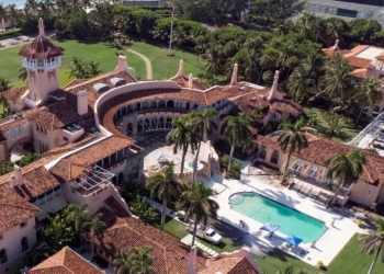 Kishte me vete armë shotgun dhe benzinë, detaje nga vrasja e 20-vjeçarit në hyrjen e Mar-a-Lago!