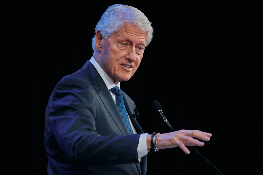 Bill Clinton nis dëshminë në çështjen ‘Epstein’: Nuk pashë gjë dhe nuk bëra asgjë të gabuar