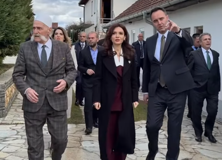 Spiropali dhe Konjufca vizitojnë Kompleksin Memorial “Adem Jashari” dhe kullën e familjes Jashari