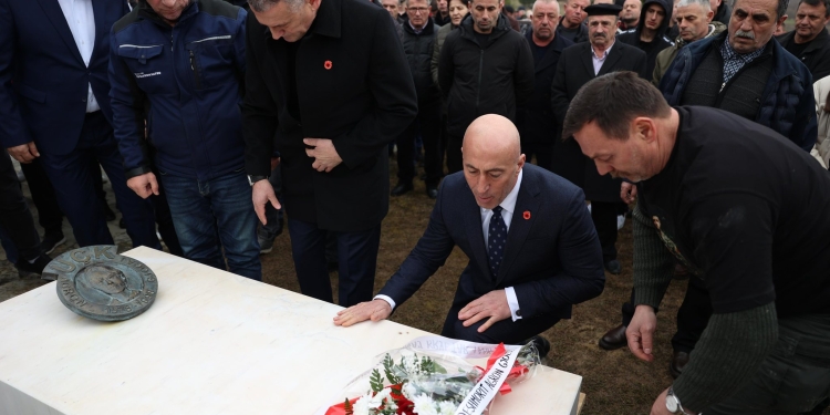Rivarroset dëshmori Agron Gjocaj, Haradinaj: Kujtimi për të do të mbetet gjithmonë i gjallë