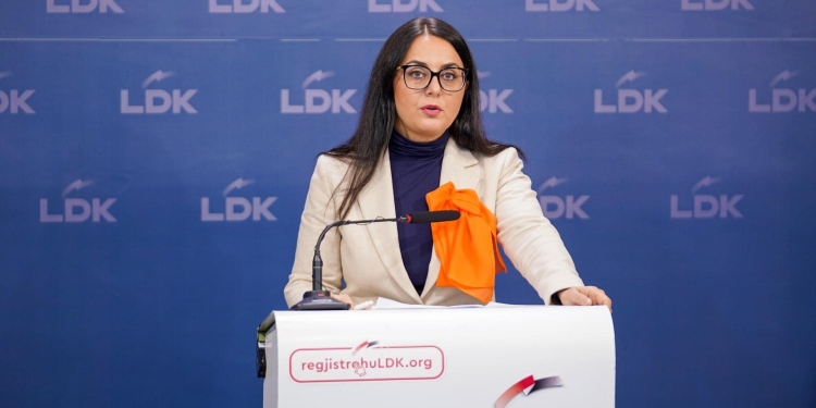 Shefja e deputetëve të LDK-së: Jemi të gatshëm për zgjedhje, por të provojmë arrtijen e një marrëveshjeje për presidentin