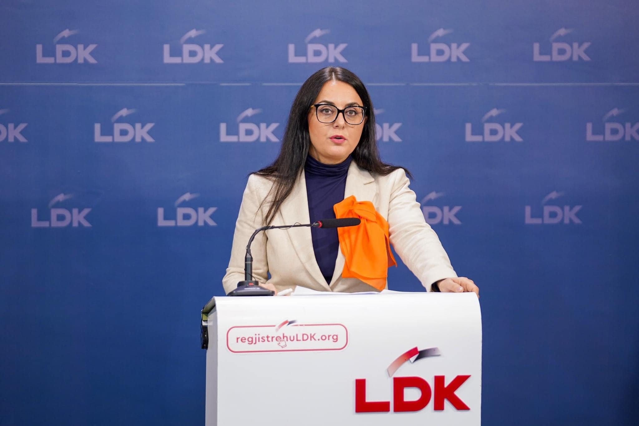 Shefja e deputetëve të LDK-së: Jemi të gatshëm për zgjedhje, por të provojmë arrtijen e një marrëveshjeje për presidentin
