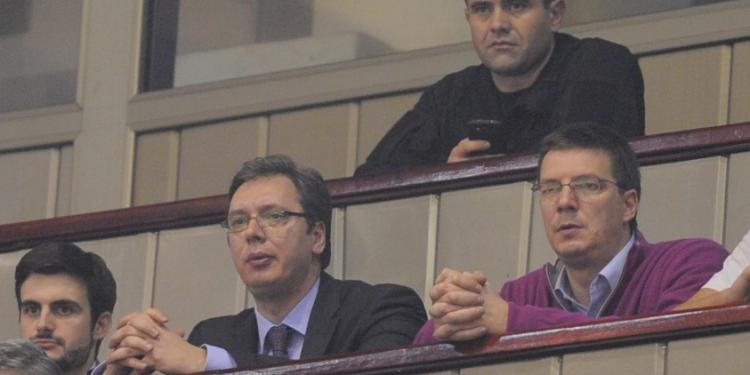 Gazetarja zbulon se si arriti tek informacioni se vëllai i Vuçiqit dhe Veselinoviqi u bënë miliarderë